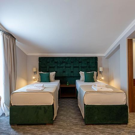 Hotel Ideall Podgorica Bagian luar foto