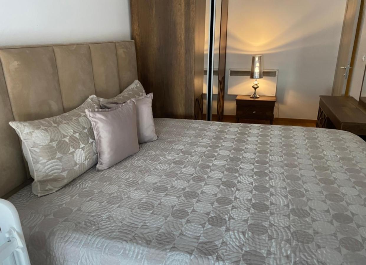 Hotel Ideall Podgorica Bagian luar foto